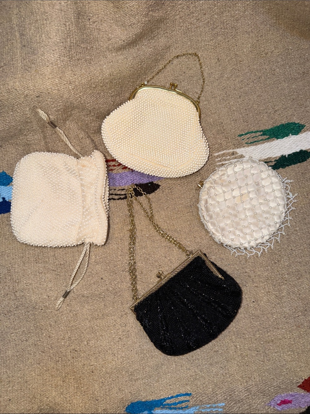 4 Vintage-Inspired Beaded Frame Clutch - Elegant Evening Bag